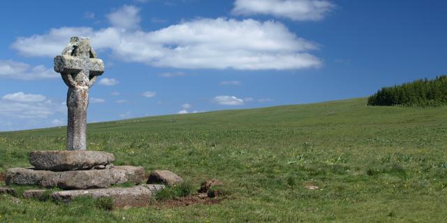 La Croix de Rhode sur l'Aubrac.