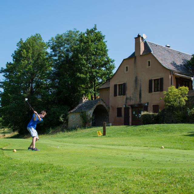 Golf des Gorges du Tarn 18 trous à La Canourgue. Club House.