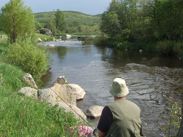 Pêche dans les rivières du Lot et Gorges du Tarn en Lozère.