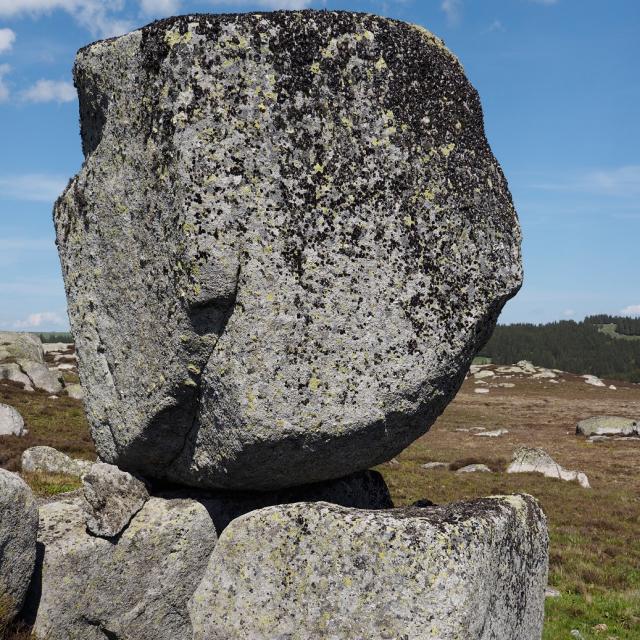 Roche granitique sur l'Aubrac