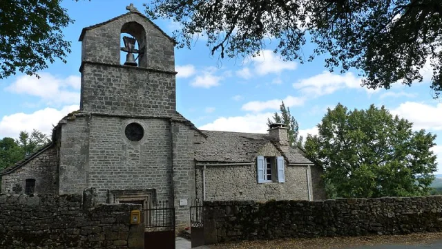 800px Saint Pierre Des Tripiers Eglise 0