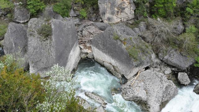 Pas de soucy dans les Gorges du Tarn; lég