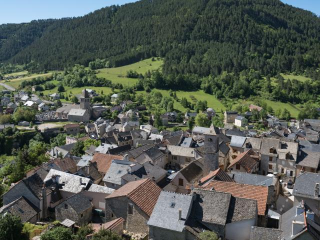 Chanac dans la vallée du Lot