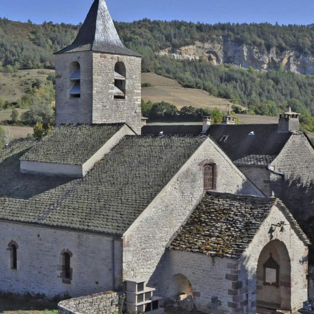 Church of Saint Vincent at Canilhac in the Lot Valley, built of limestone and red sandstone in the Romanesque style