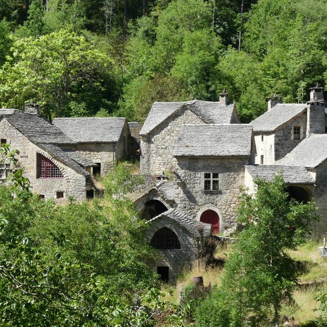 Hameau de la Croze dans les Gorges du Tarn.