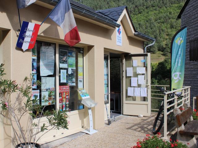 Entrée de l'office de tourisme des Vignes dans les Gorges du Tarn.