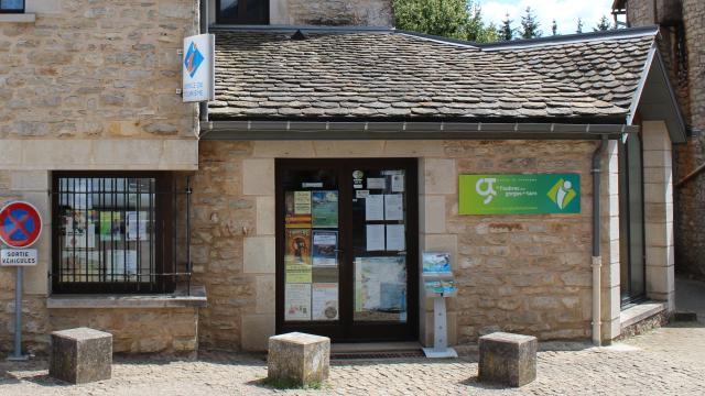 Office de tourisme de l'Aubrac aux Gorges du Tarn au Massegros - Causse de Sauveterre