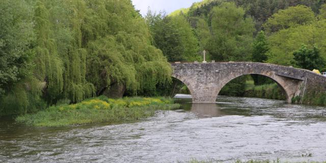 Pont sur le Lot