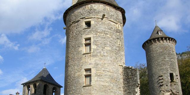 Château de Saint Saturnin dans la Vallée du Lot