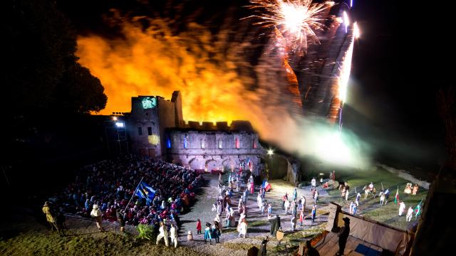 Spectacle Son Et Lumiere La Legende De Jean Le Fol