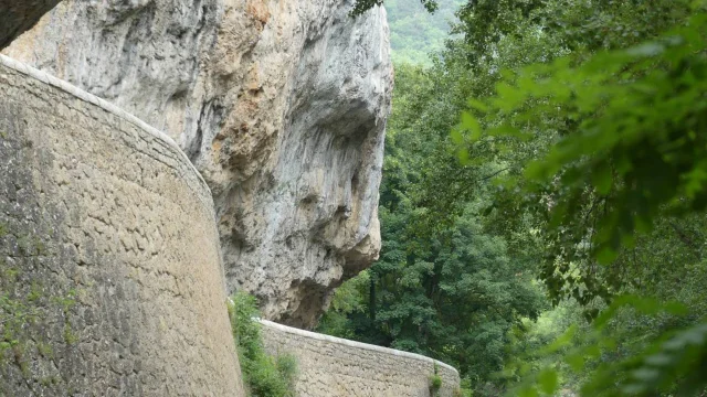 Visage du christ dans les Gorges du Tarn