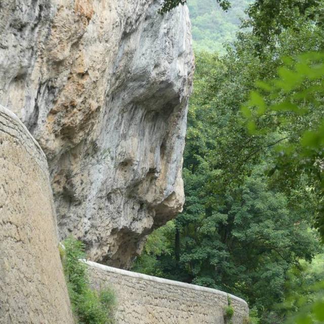 Visage du christ dans les Gorges du Tarn