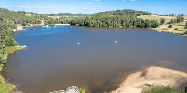 Le lac du moulinet au sud de l'Aubrac.