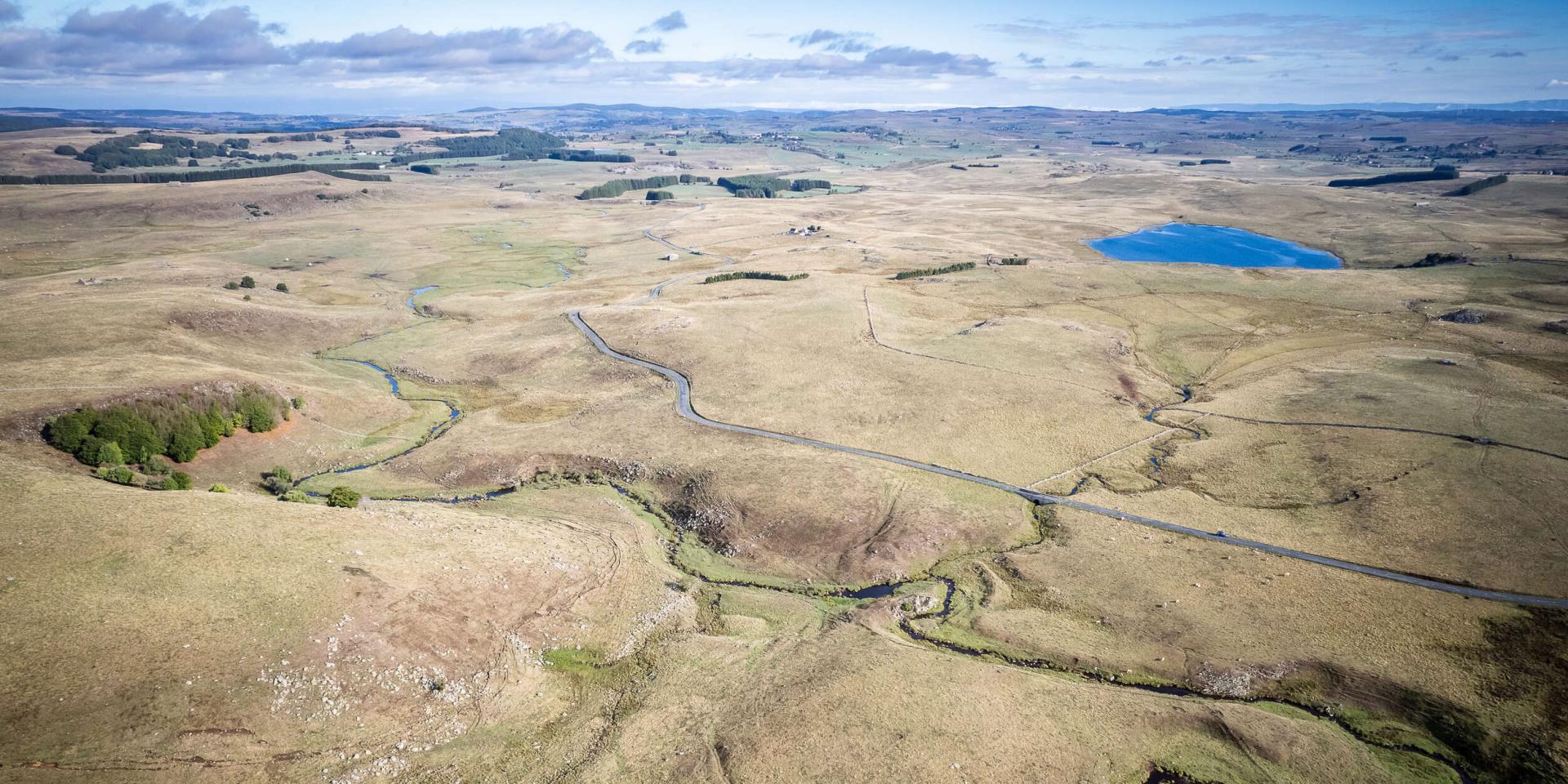 Route des lacs, Aubrac Lozère.