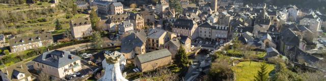 La Canourgue seen from the Virgin.