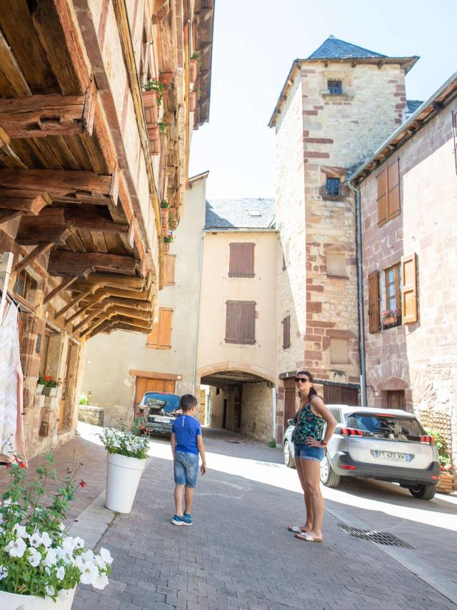 Visite village de la Canourgue petite Venise Lozérienne.