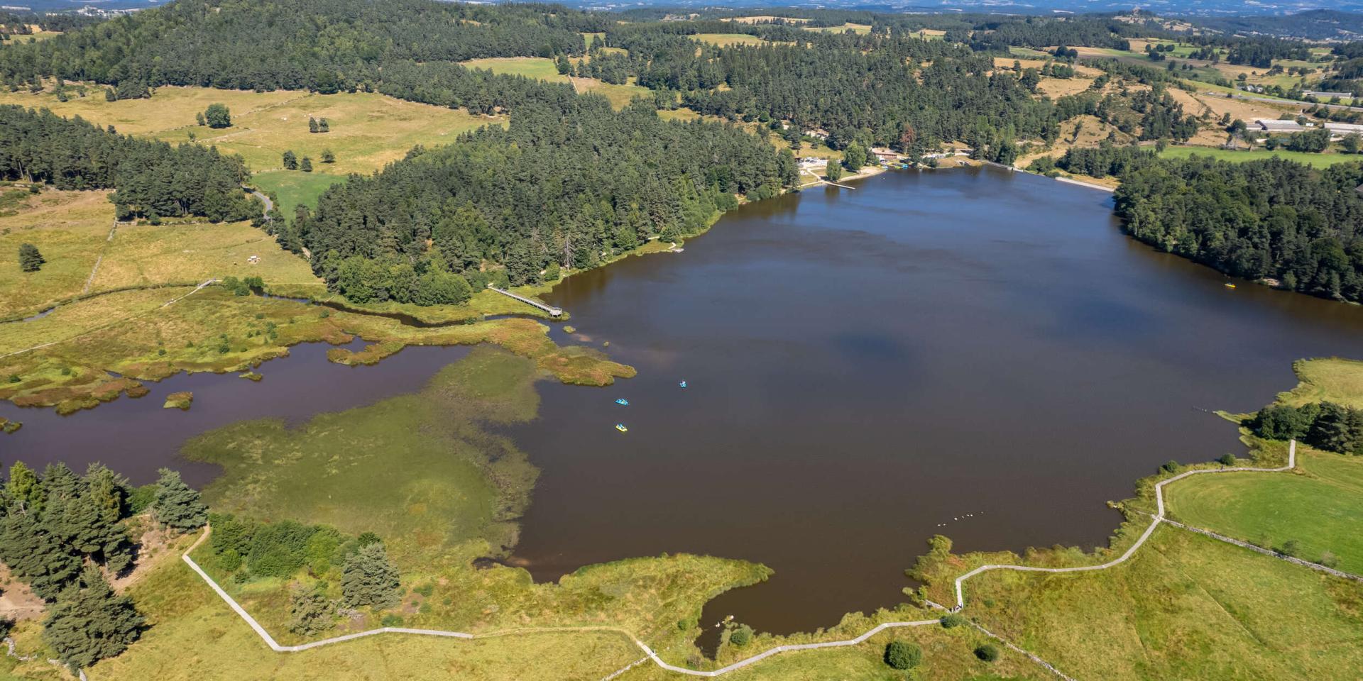 Lac Du Moulinet Aubrac Regional Nature Park.