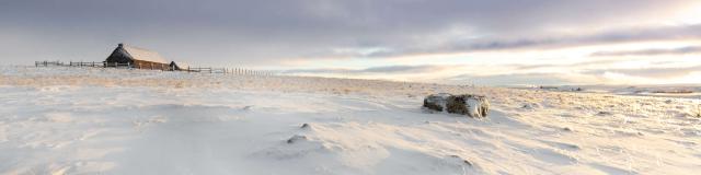 Paysage hiver Aubrac.