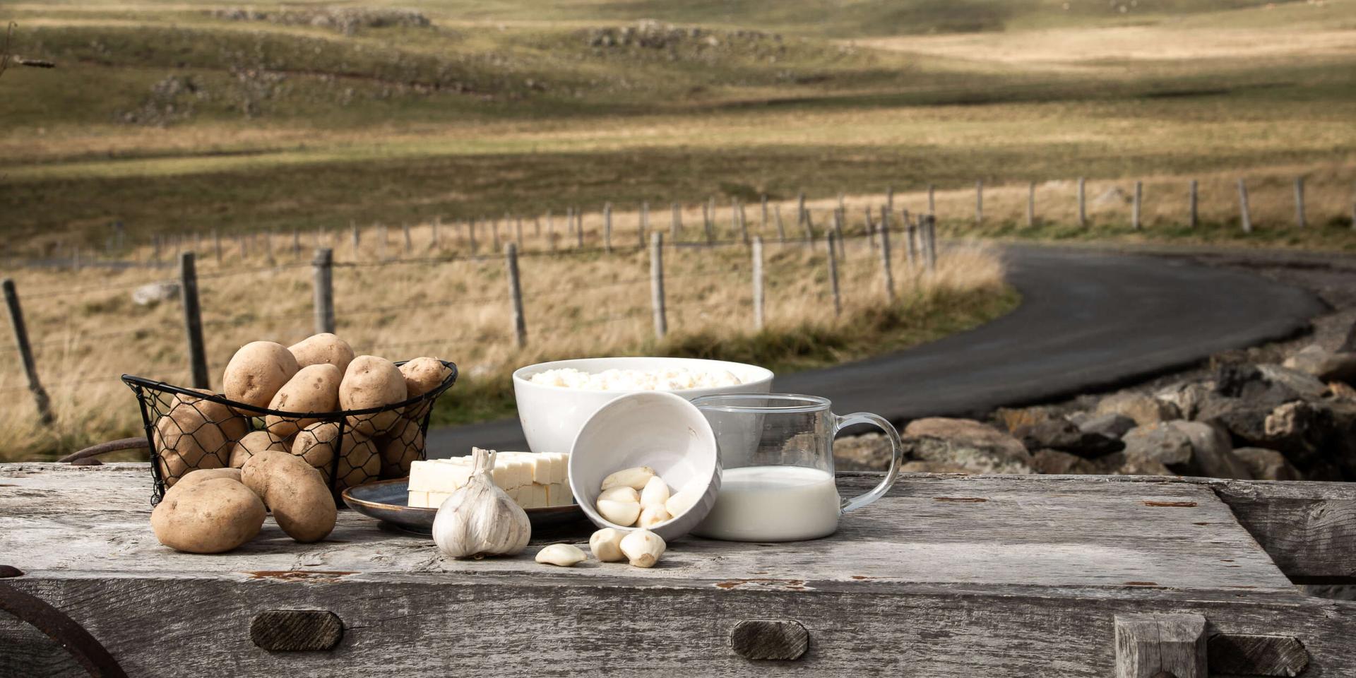 Ingredients for aligot recipe.