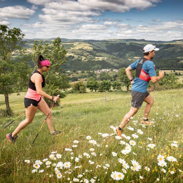 Trail en couple sur l'Aubrac.