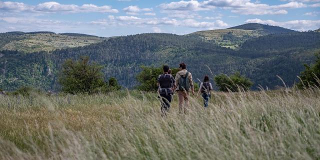 Balade entre amis dans la région des Grands Causses