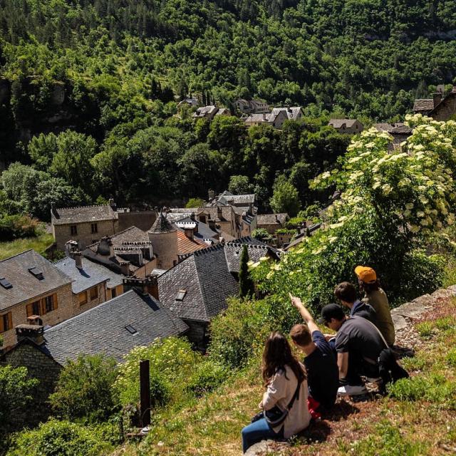 Visite des villages des Gorges du Tarn entre amis