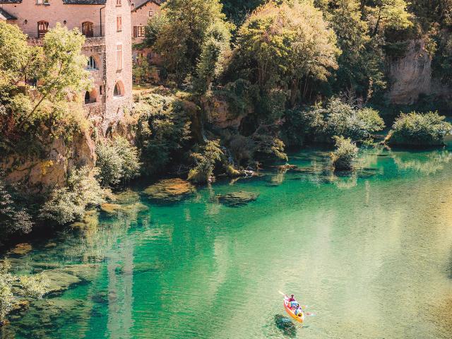 Canoë à Saint Chély du Tarn dans les Gorges du Tarn