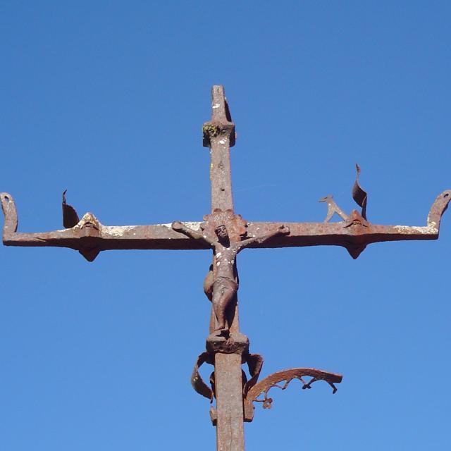 Croix en fer Fontjulien lozère