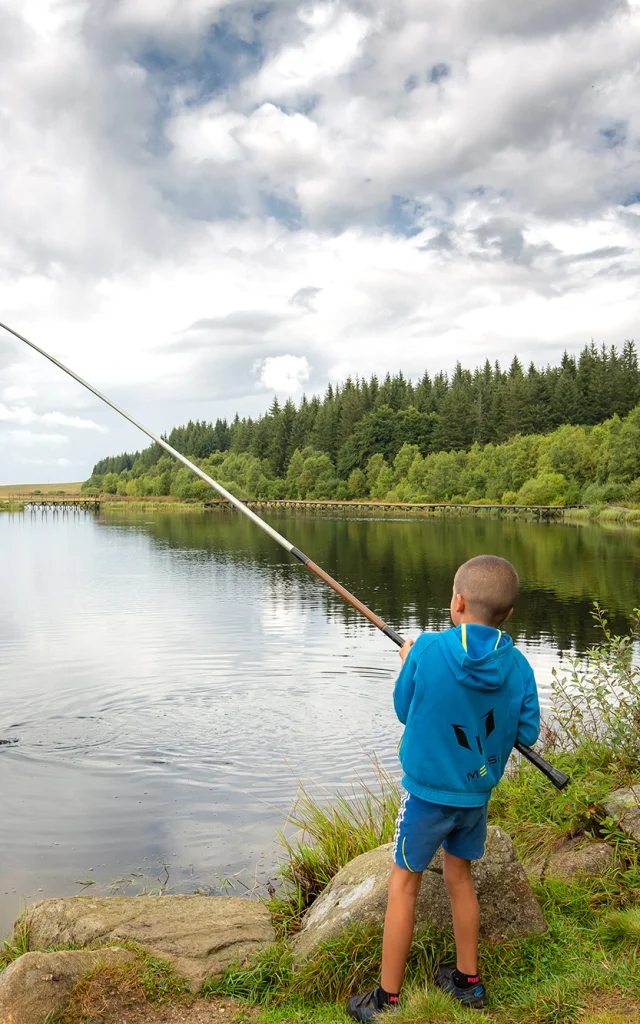 Peche Etang De Bonnecombe 3 B. Colomb Lozere Sauvageaveyron Attractivite Tourisme