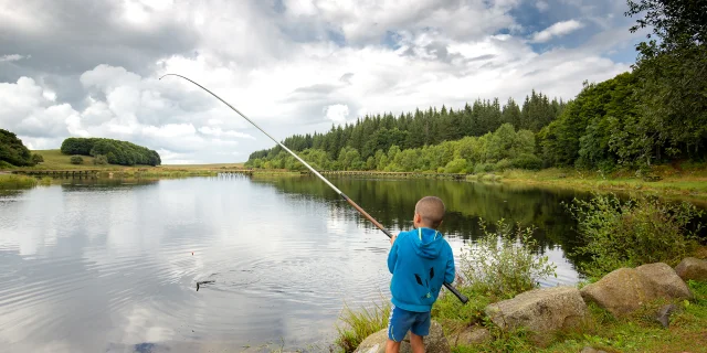 Peche Etang De Bonnecombe 3 B. Colomb Lozere Sauvageaveyron Attractivite Tourisme